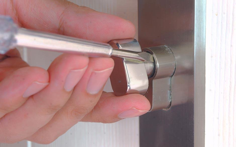 ouverture de porte Montreuil